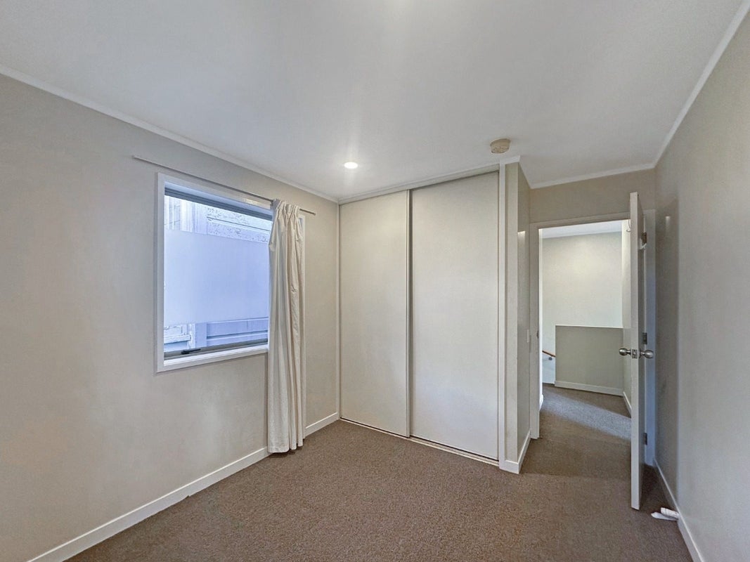 12/8 Rendall Place, Eden Terrace, Auckland - Carousel 10