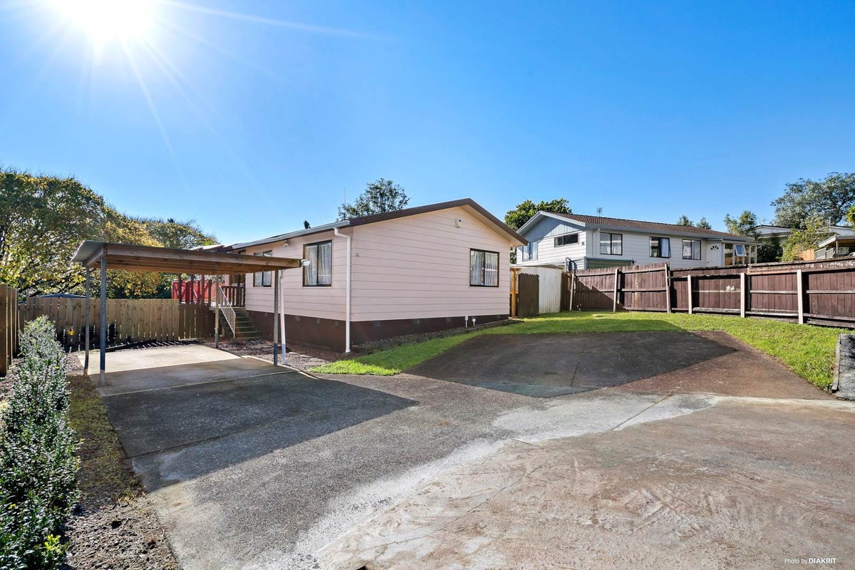 17 Borich Road, Sunnyvale, Auckland - Carousel 2