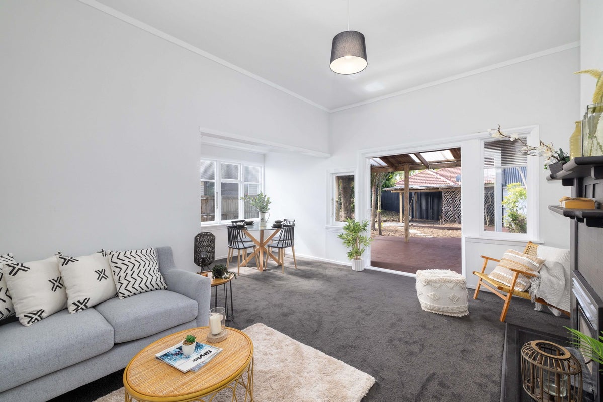 125 Osborne Street, Waltham, Christchurch - Carousel 2