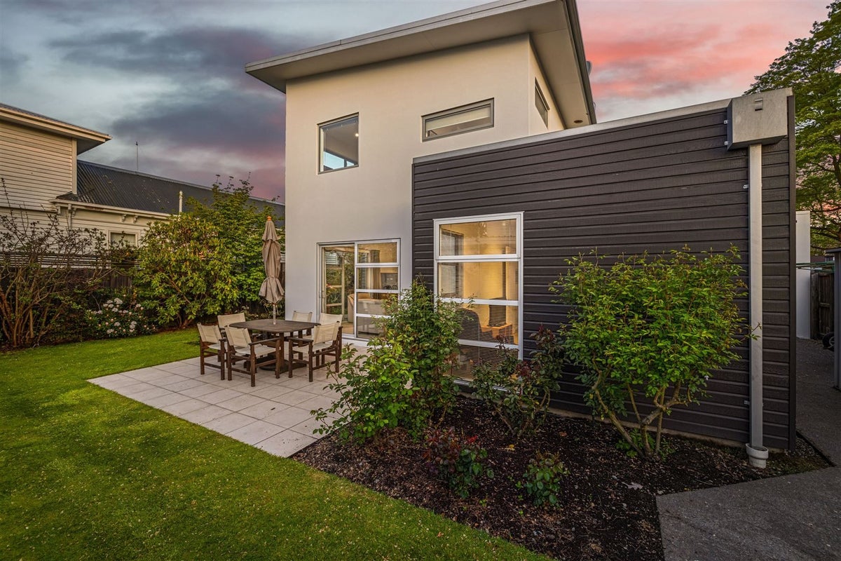 105 St James Avenue, Papanui, Christchurch - Carousel 2