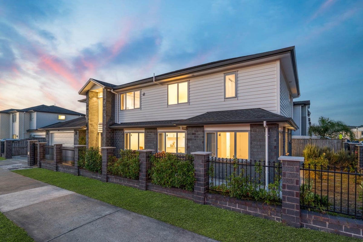 47 Collier Drive, Flat Bush, Auckland - Carousel 30