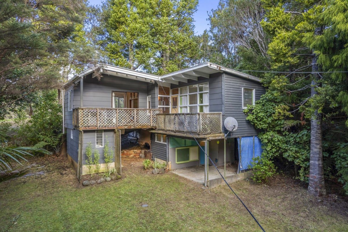 66 Whatipu Road, Huia, Auckland - Carousel 1