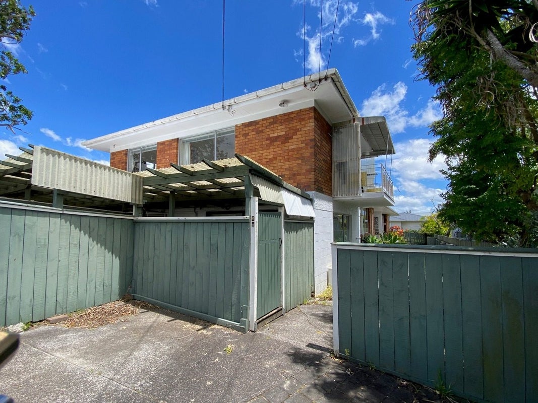 6A Mountain View Road, Morningside, Auckland - Carousel 1