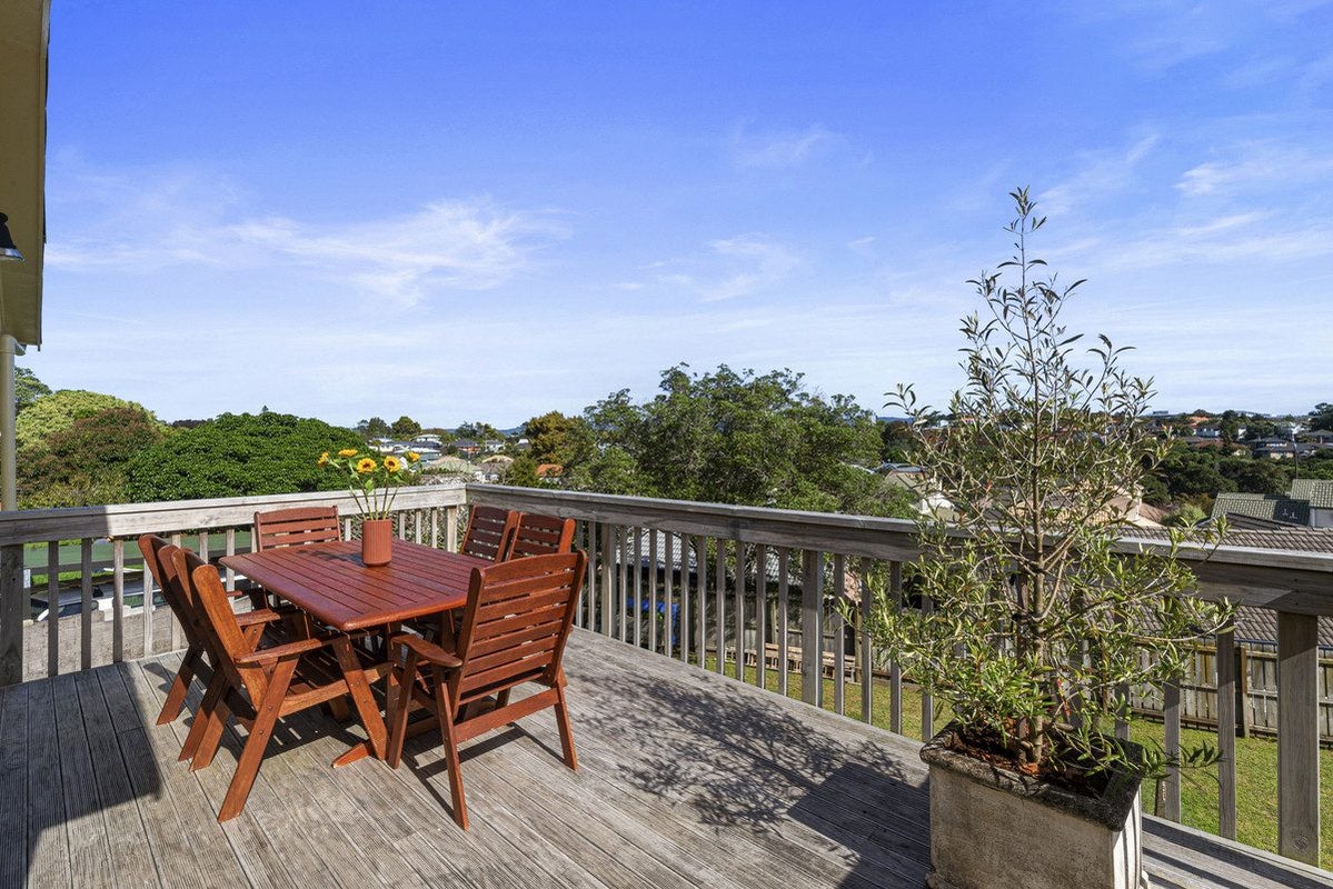 133A Vodanovich Road, Te Atatu South, Auckland - Carousel 12
