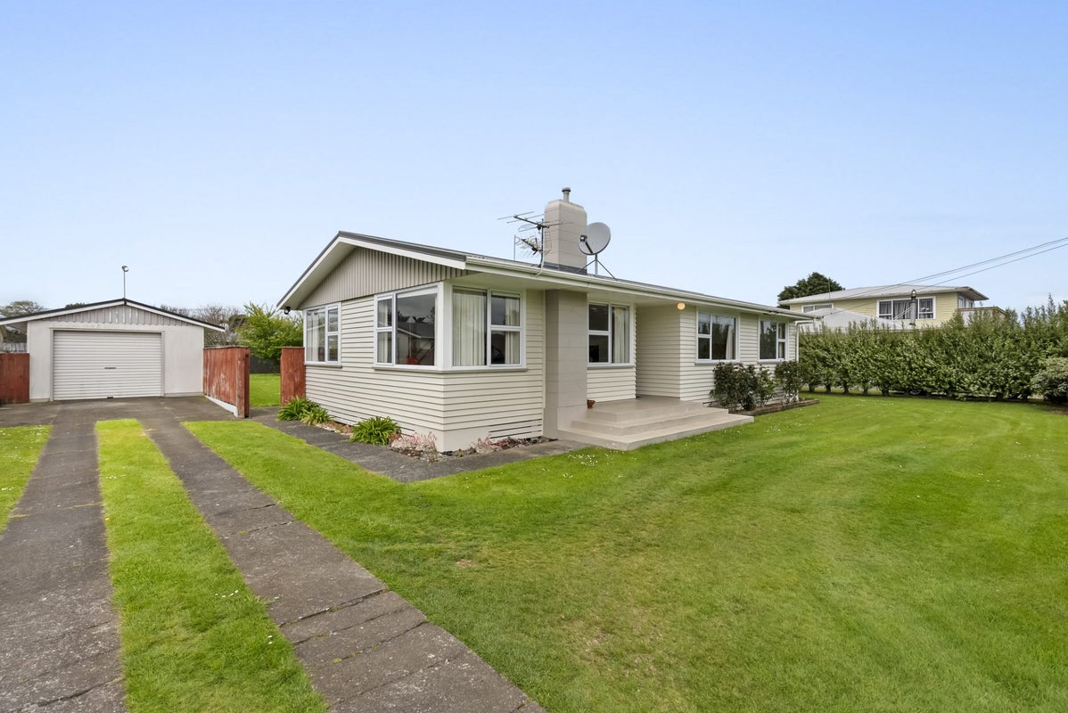 17 Grey Street, Normanby, Hawera - Carousel 1