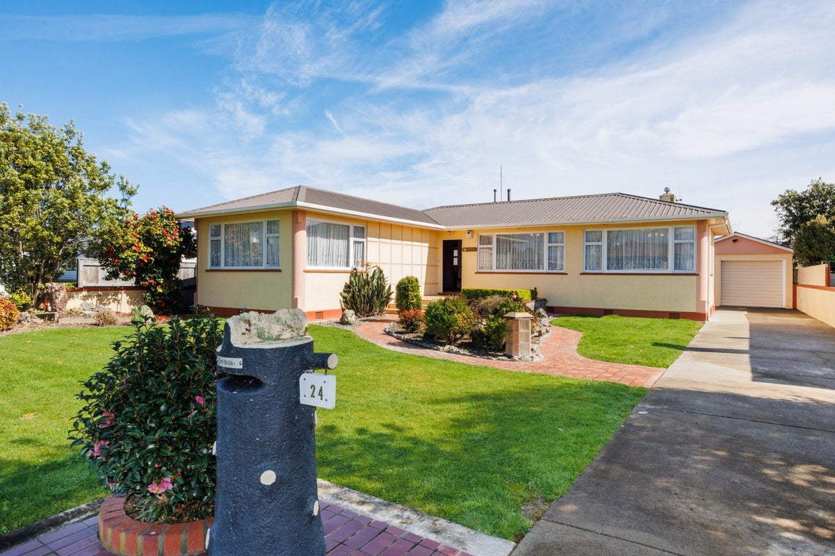 24 Lancaster Street, Highbury, Palmerston North - Carousel 1