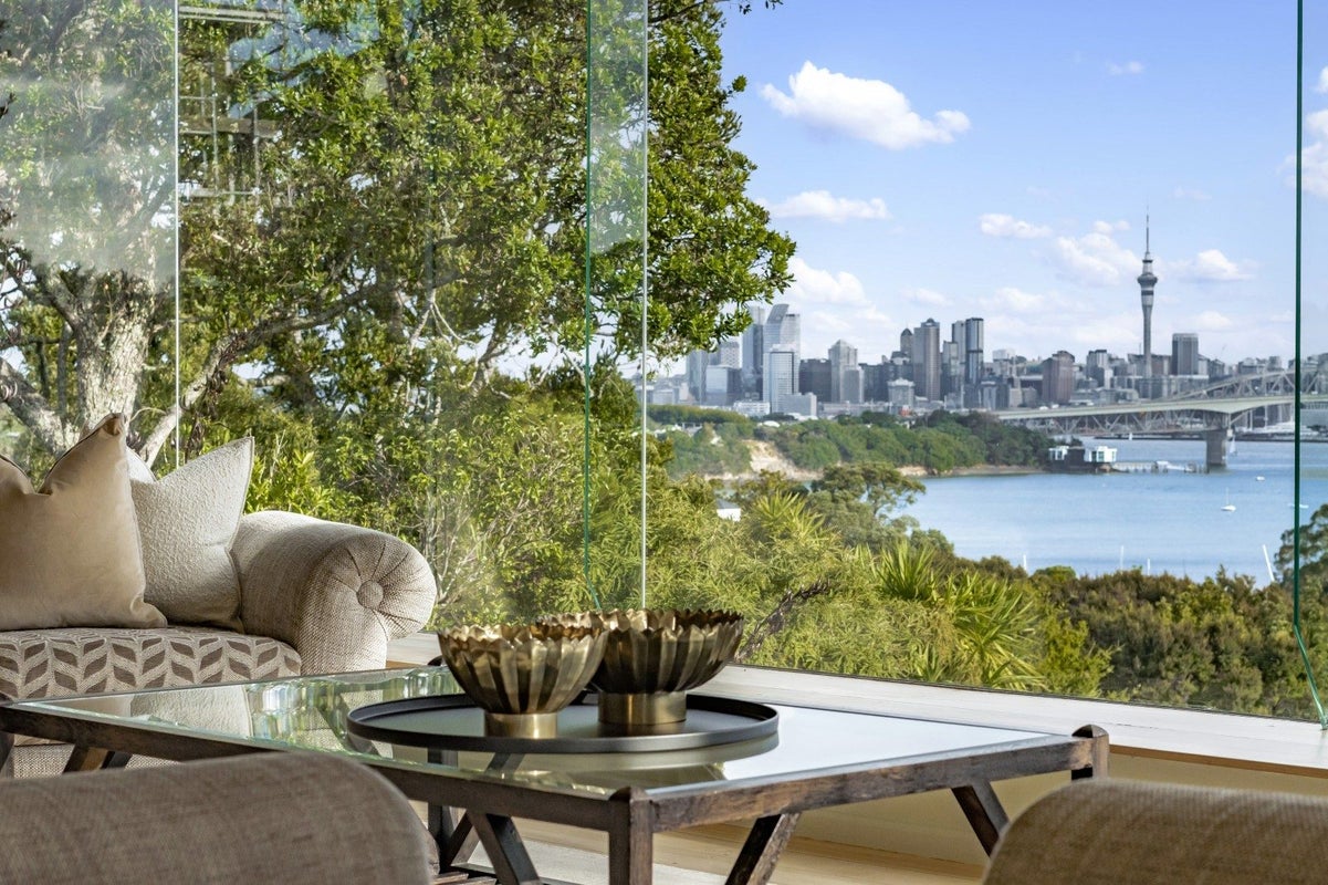30 Fairfax Avenue, Northcote, Auckland - Carousel 1