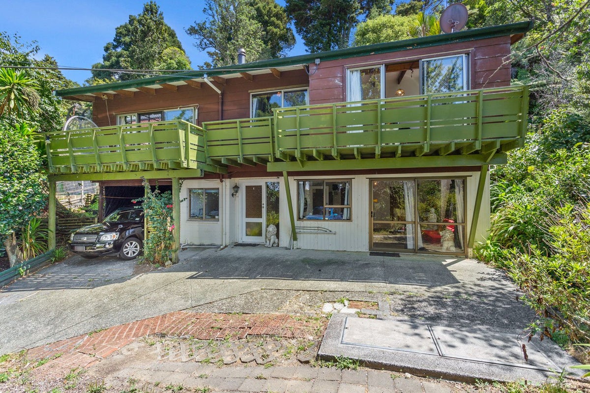 33 Laingholm Drive, Laingholm, Auckland - Carousel 1