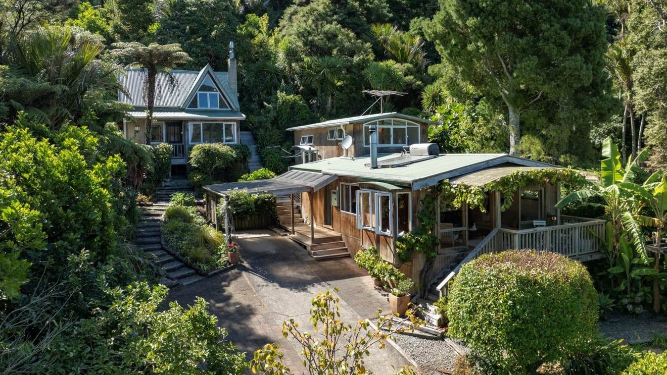 1097 Huia Road, Huia, Auckland - Carousel 1