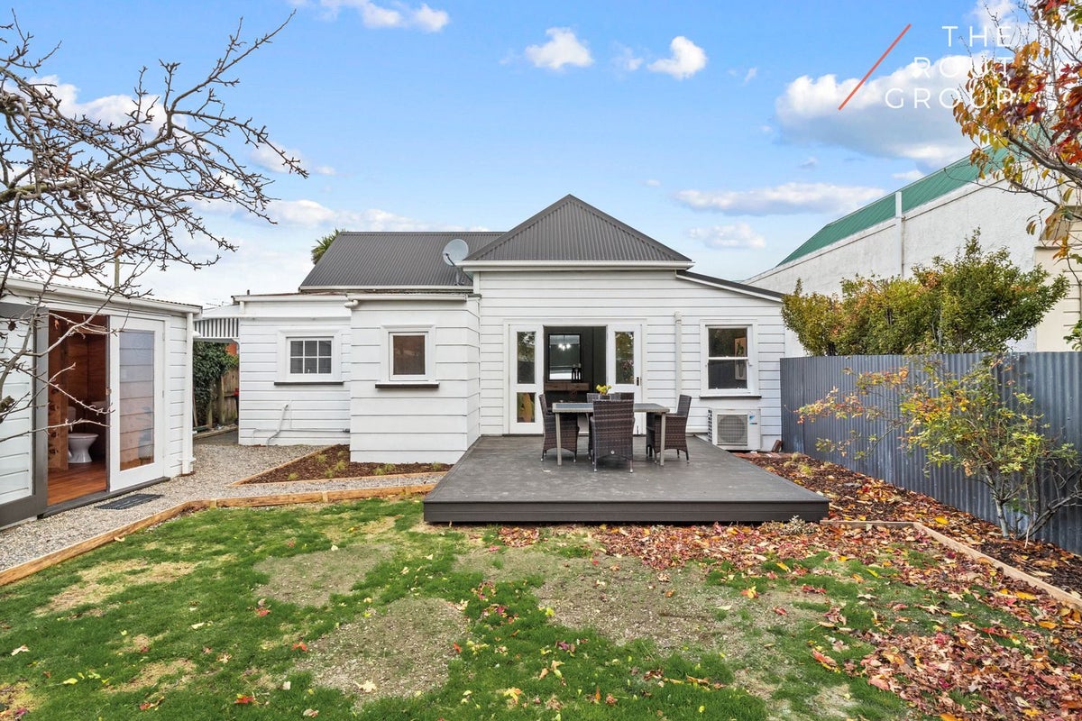 42 Council Street, Saint Kilda, Dunedin - Carousel 1