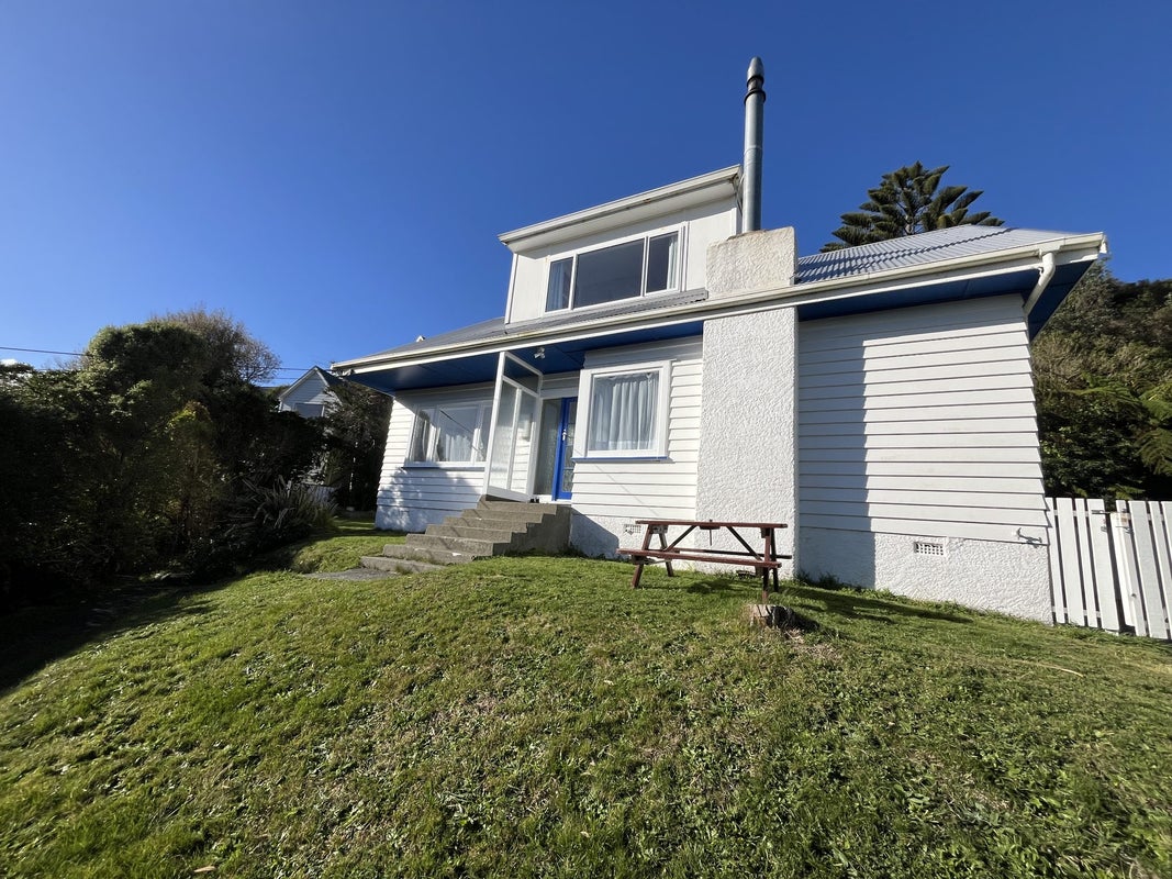 24 Cheshire Street, Wilton, Wellington - Carousel 1