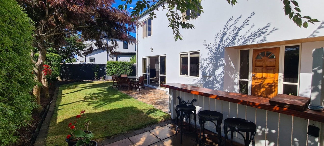 50 Dover Street, St Albans, Christchurch - Carousel 1