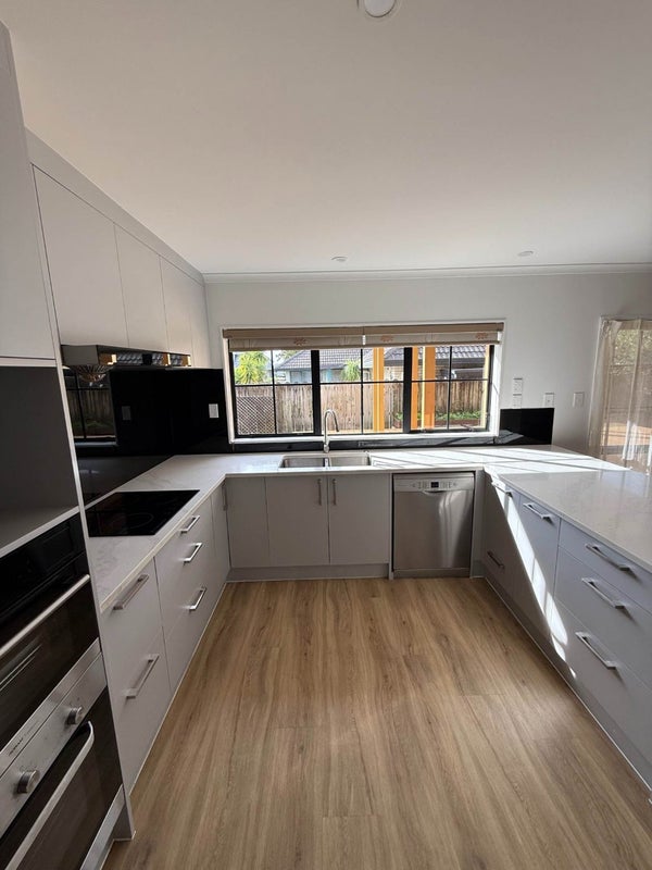 43 Frank Nobilo Drive, Golflands, Auckland - Carousel 2