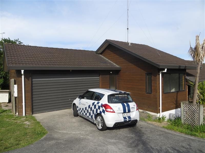 1/56 Glencoe Road, Browns Bay, Auckland - Carousel 1