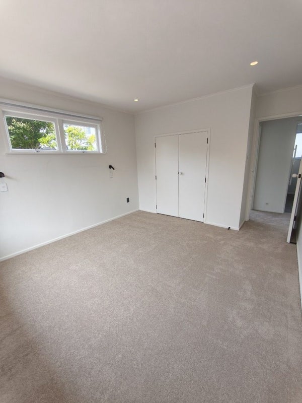 40 Velma Road, Hillcrest, Auckland - Carousel 2
