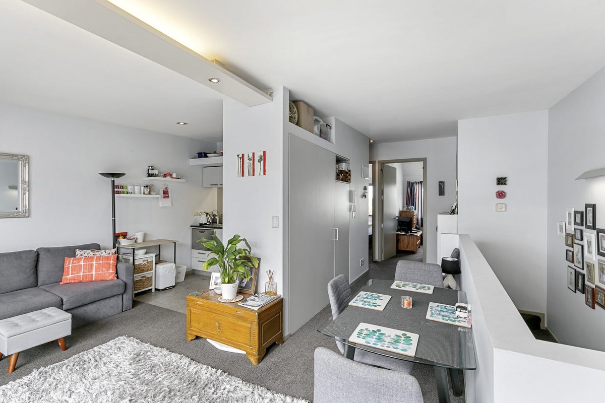 11/45 Childers Terrace, Kilbirnie, Wellington - Carousel 1