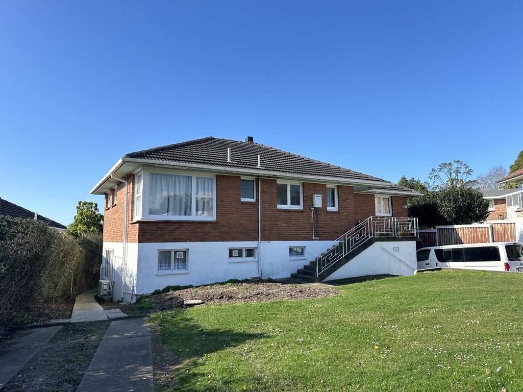 3 Bleakhouse Road, Howick, Auckland - Carousel 11