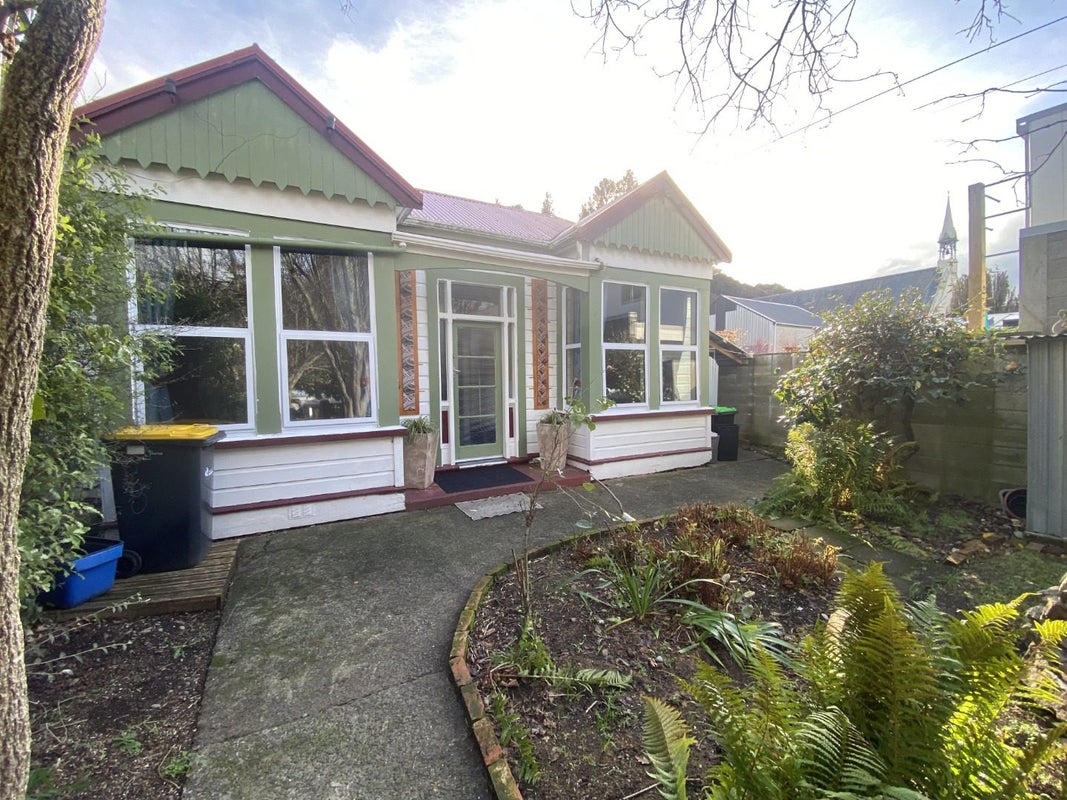 77 North Road, North East Valley, Dunedin - Carousel 1