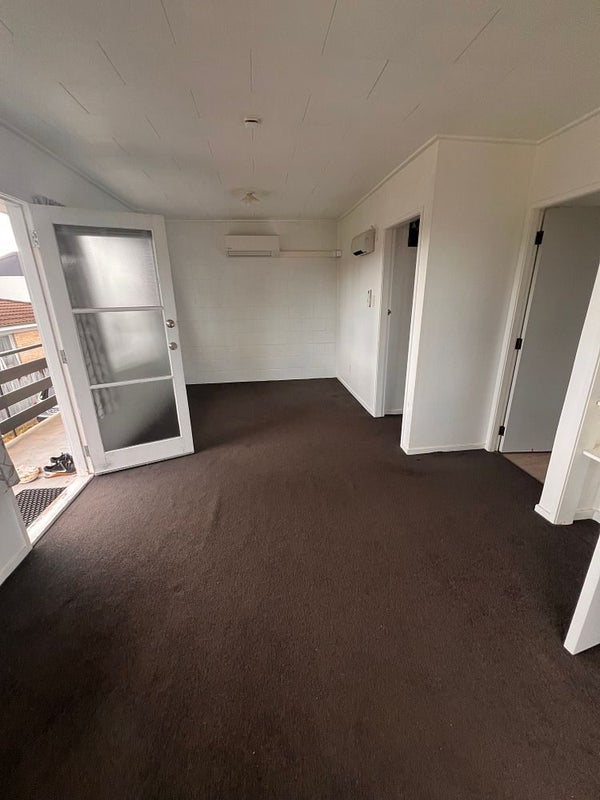 4/226 Old Farm Road, Hamilton East, Hamilton - Carousel 1