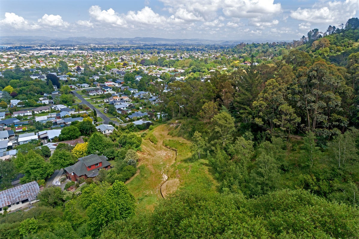 71 Seddon Crescent, Whataupoko, Gisborne - Carousel 1