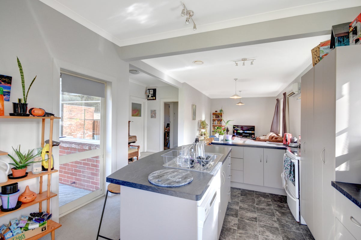 23 Glendining Avenue, North East Valley, Dunedin - Carousel 2