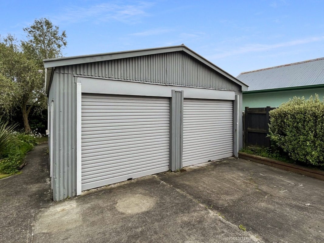 38 Guy Avenue, Takaro, Palmerston North - Carousel 11