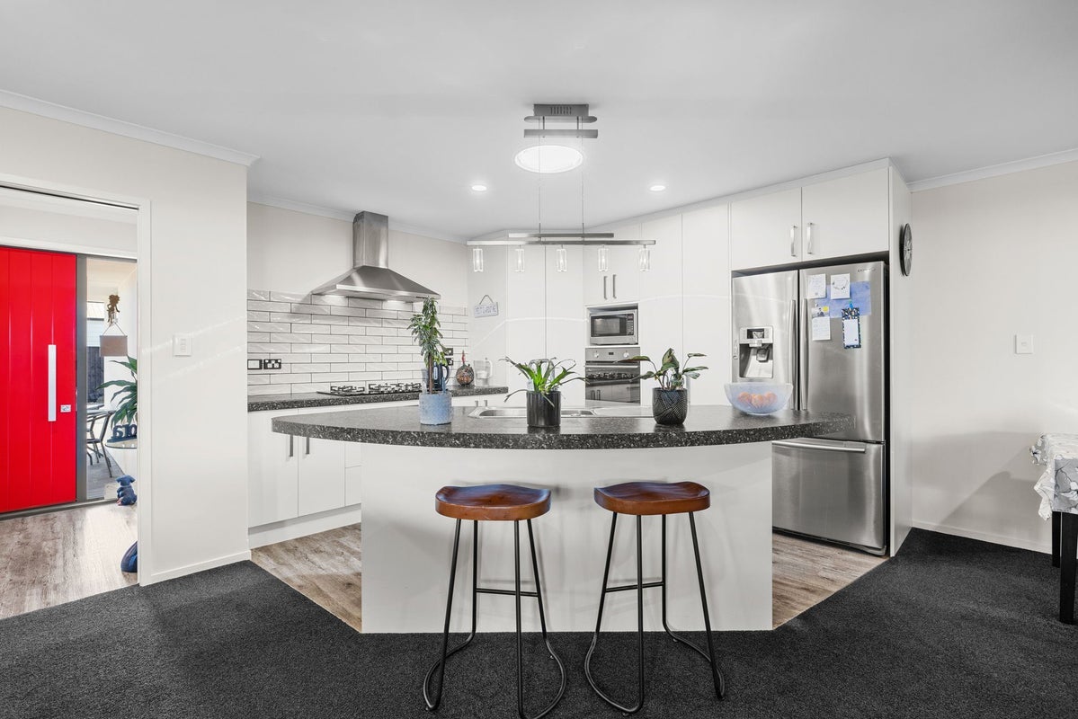 444A Bower Avenue, Parklands, Christchurch - Carousel 2