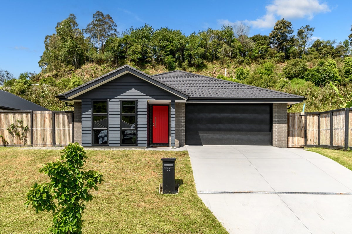 33 Pakanga Grove, Pyes Pa, Tauranga - Carousel 2
