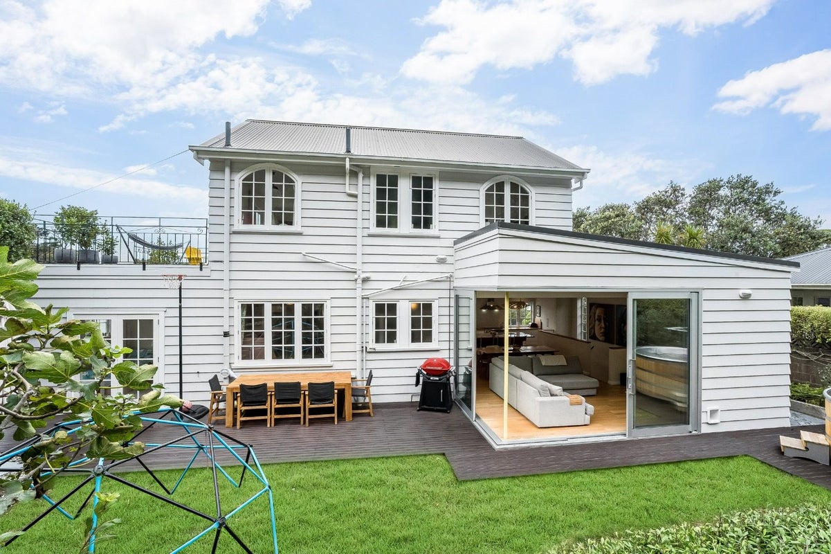 32 Mccoll Street, Vogeltown, Wellington - Carousel 2