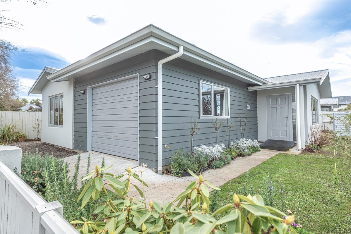 58 Oakland Avenue, Saint Johns Hill, Whanganui - Carousel 2