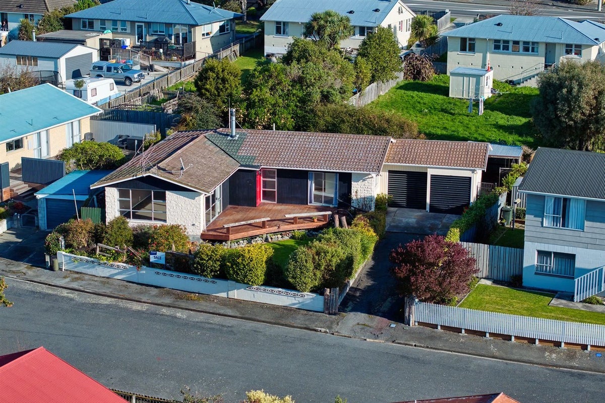 11 Whitby Place, Kaikoura - Carousel 1