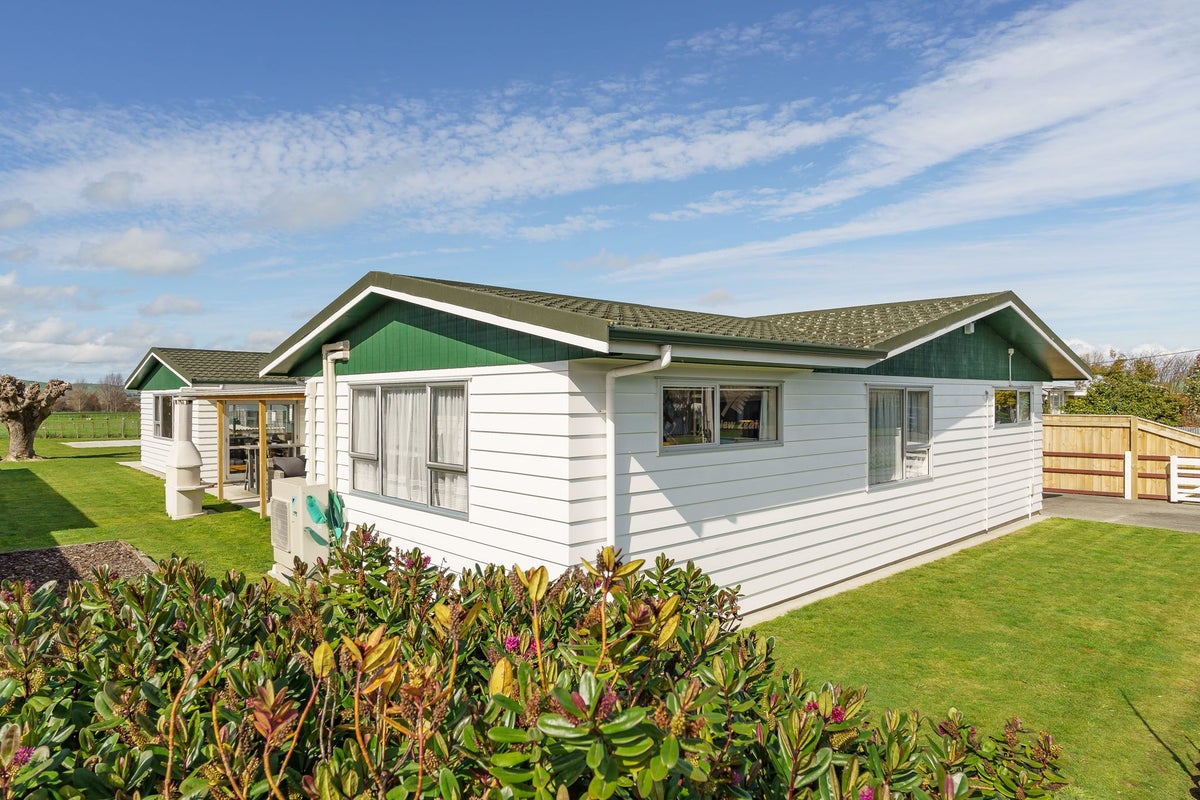 56 Gordon Street, Lansdowne, Masterton - Carousel 2