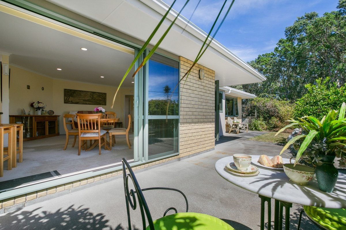 29F Baring Terrace, Strandon, New Plymouth - Carousel 1