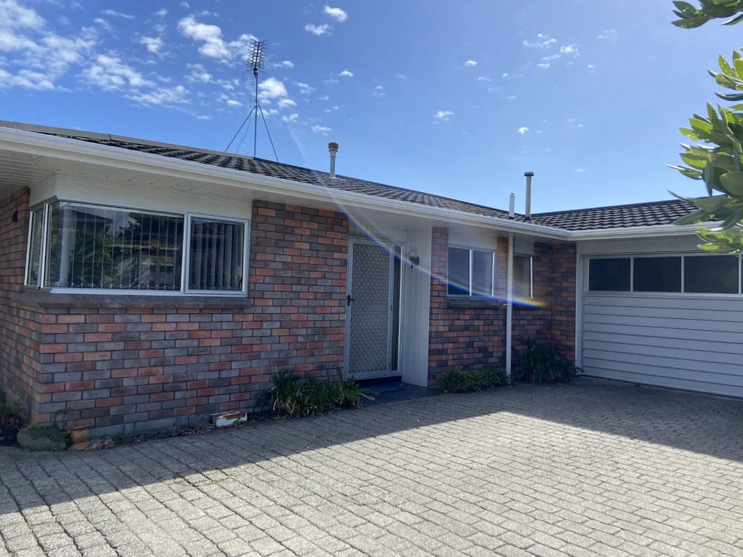 13B Turehu Street, Merrilands, New Plymouth - Carousel 2