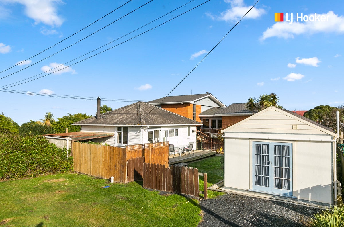 1082 Brighton Road, Brighton, Dunedin - Carousel 15