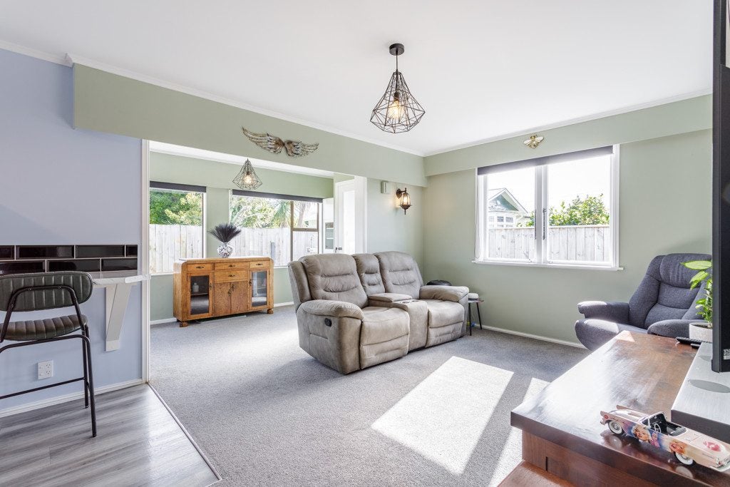 37B McParland Street, Ebdentown, Upper Hutt - Carousel 2