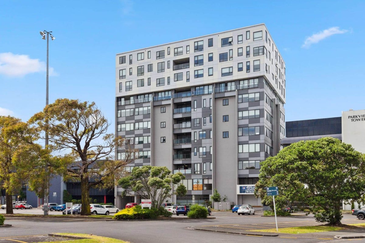 1003/17 Putney Way, Manukau, Auckland - Carousel 1