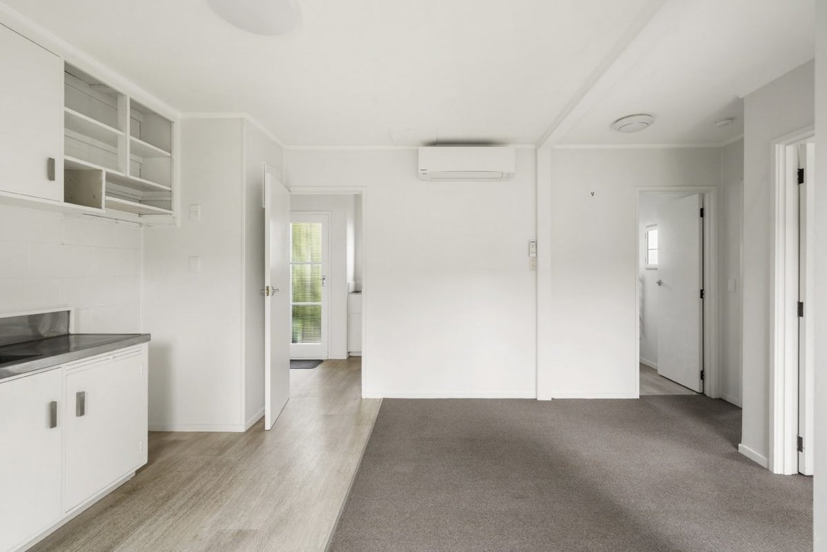 5 Nea Place, Hillcrest, Auckland - Carousel 2