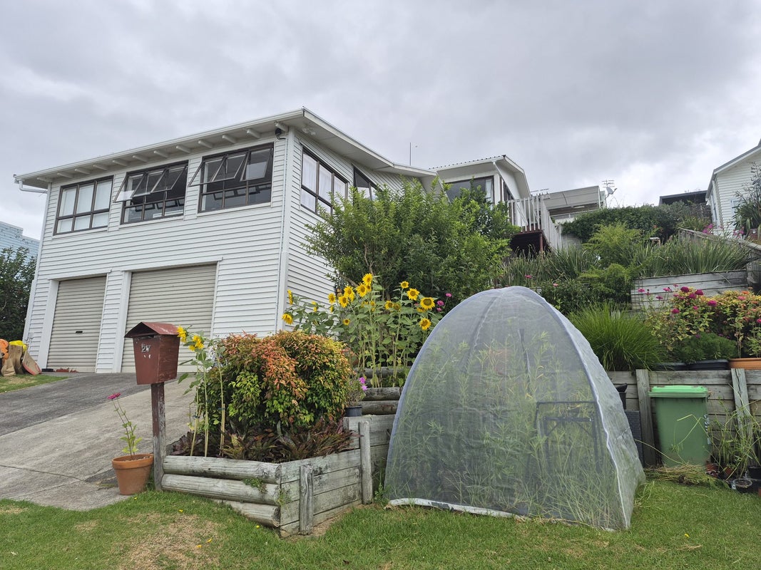 27 Carlton Crescent, Maraetai, Auckland - Carousel 2