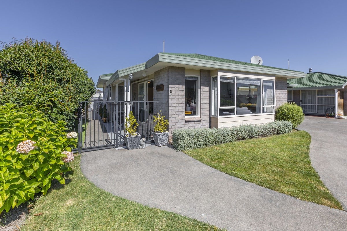 2/2 Anzac Avenue, Onekawa, Napier - Carousel 2