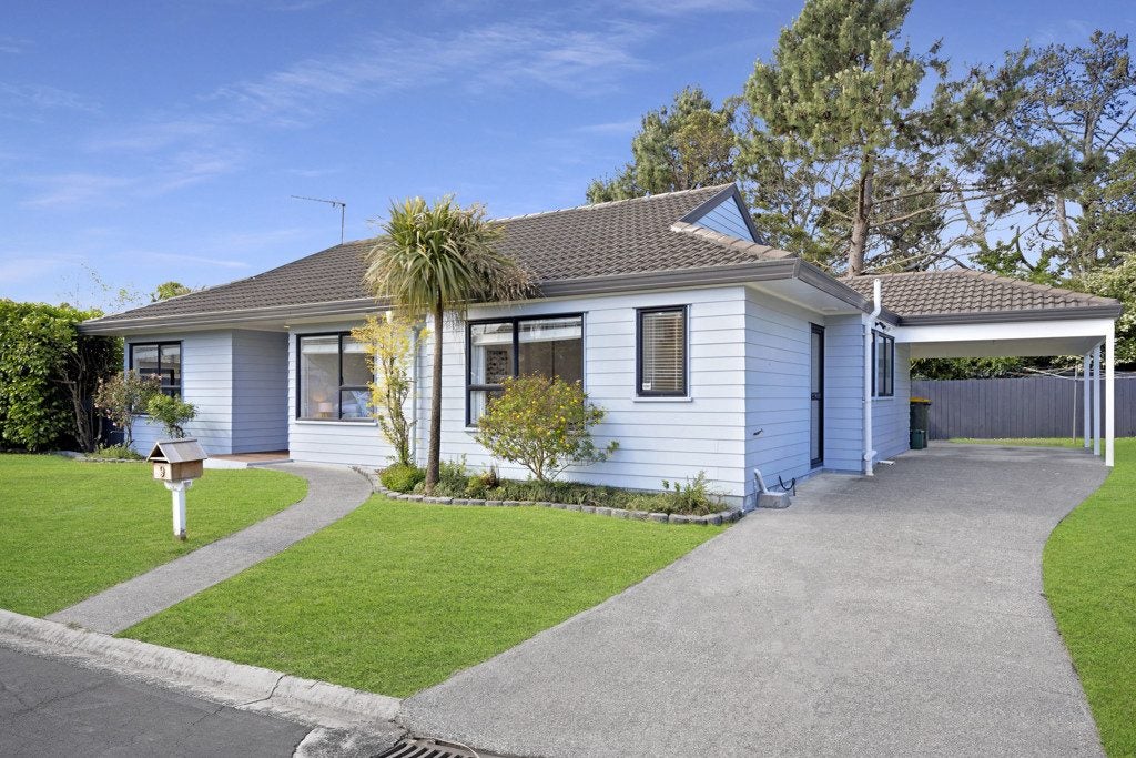 9 Wyatt Place, Glendene, Auckland - Carousel 1