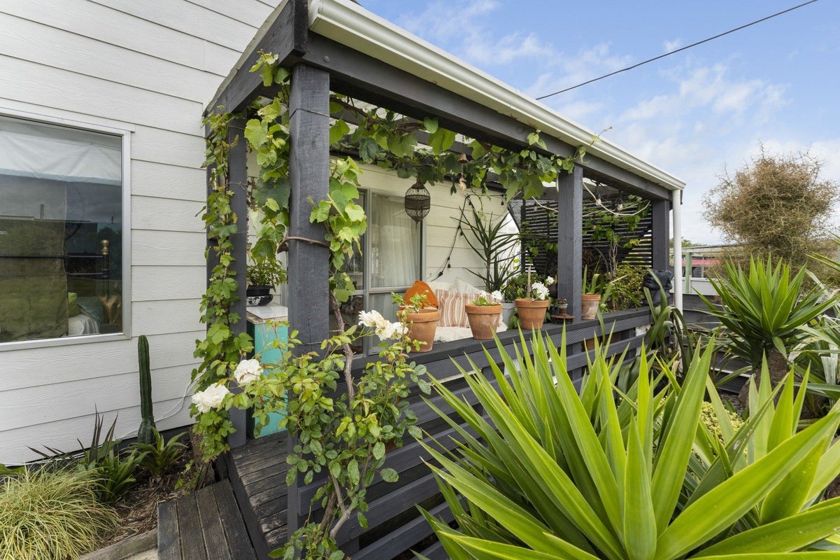 127 Seabury Avenue, Foxton Beach, Foxton - Carousel 2