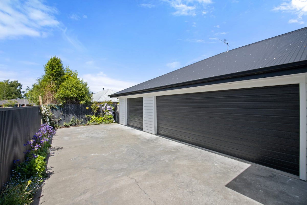 25 Parsonage Road, Woodend, Woodend - Carousel 2