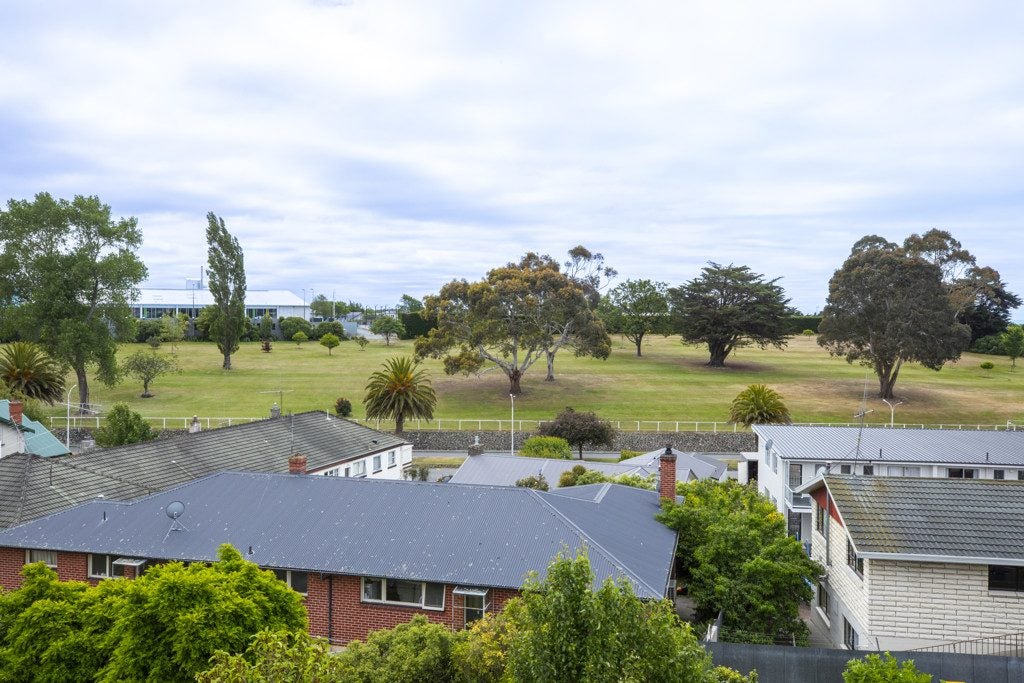21 Evans Street, Maori Hill, Timaru - Carousel 50