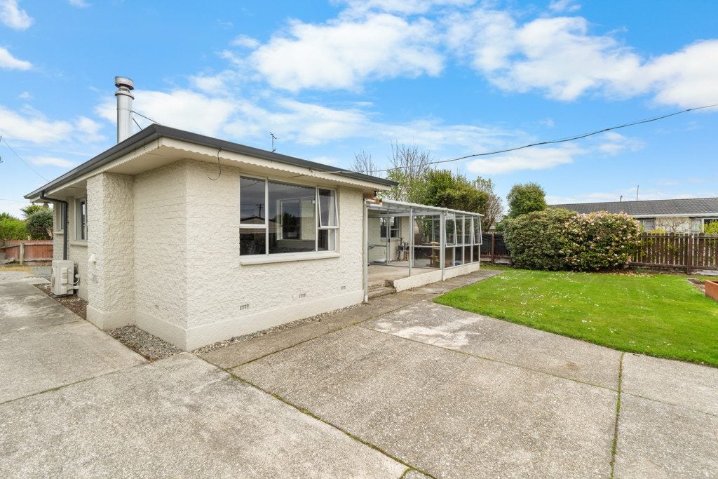 56 Dudley Street, Grasmere, Invercargill - Carousel 1
