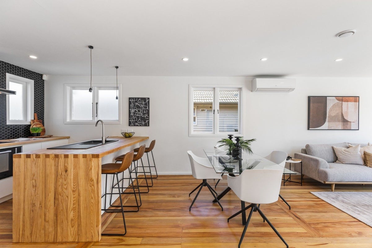 34C Toru Street, Te Atatu Peninsula, Auckland - Carousel 2