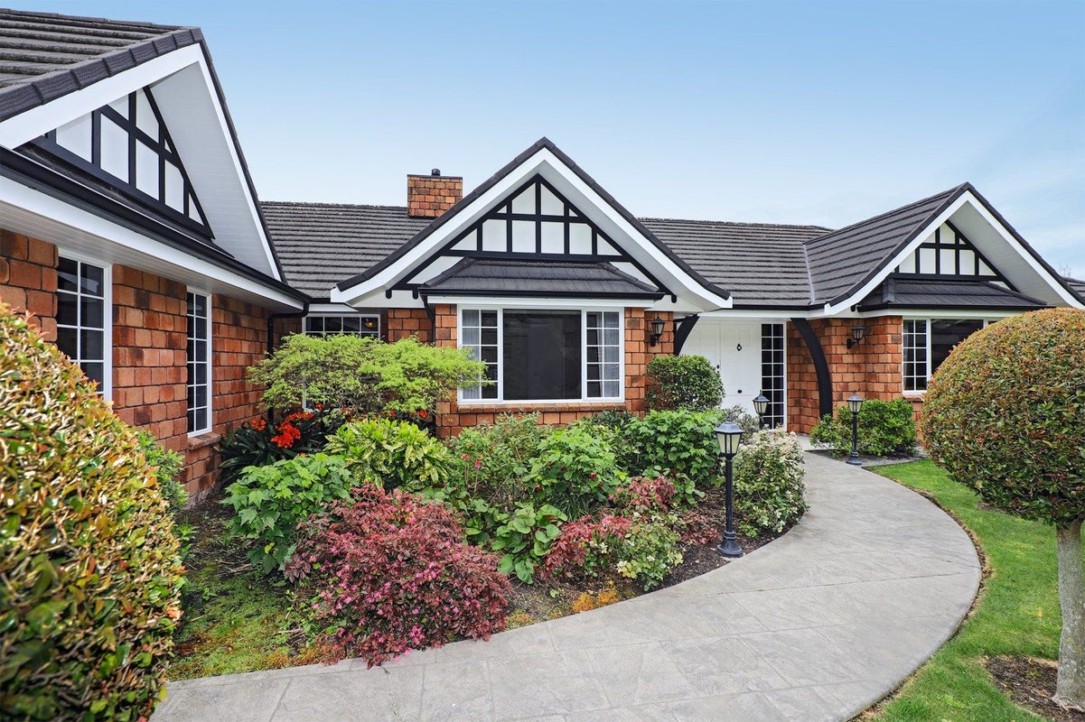 109 Kent Terrace, Taradale, Napier - Carousel 2