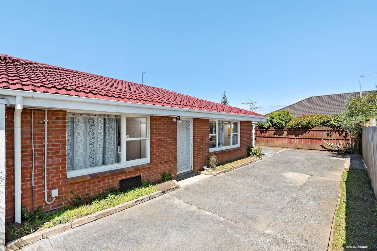 3/27 Omagh Avenue, Papatoetoe, Auckland - Carousel 1