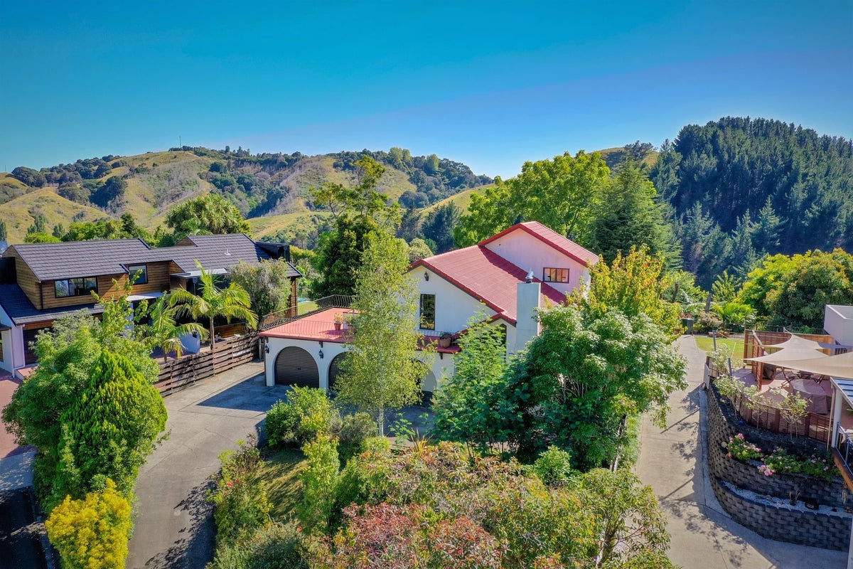 25 Melville Drive, Whakatane, Whakatane - Carousel 2