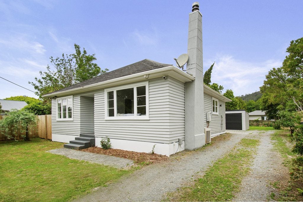 3 Wood Street, Wainuiomata, Lower Hutt - Carousel 1